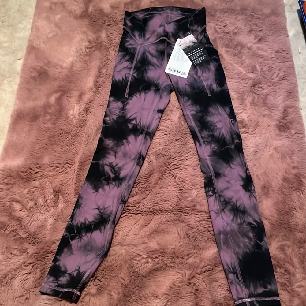 Lululemon Power Thru HR Tight 25” purple tye-dye leggings. Size 2